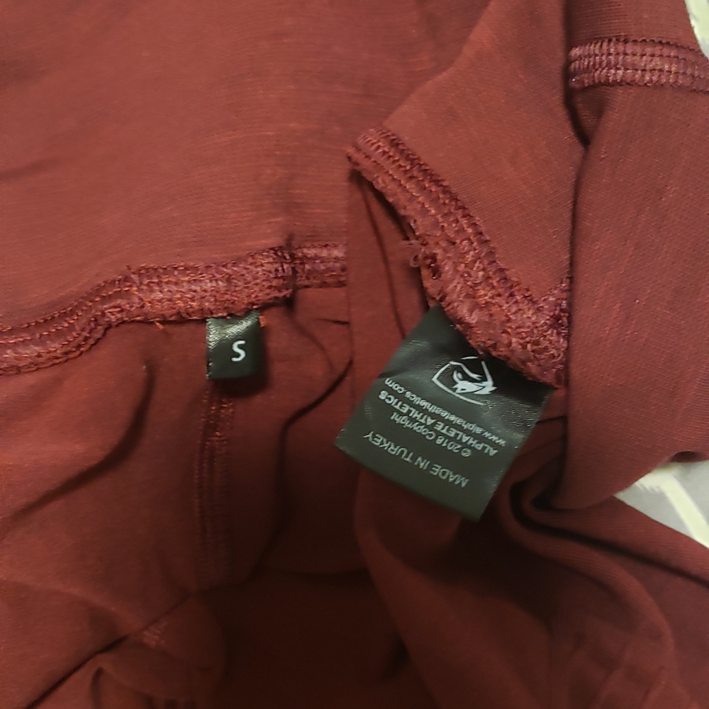 2018 Garnet red revivals - Picture 5 of 8